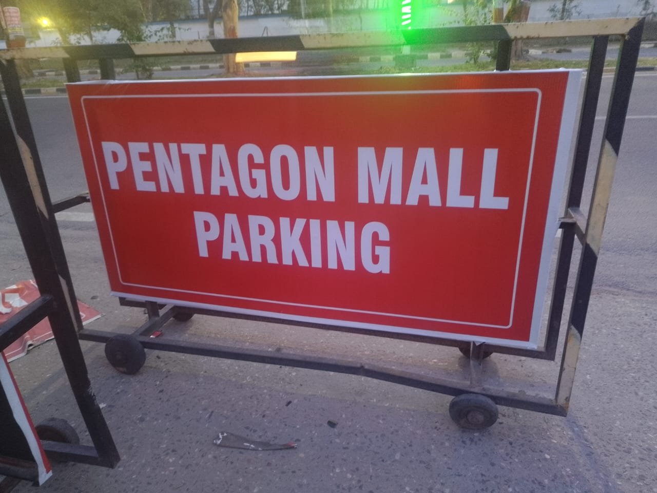 Pentagon Mall Parking Iron Trolley