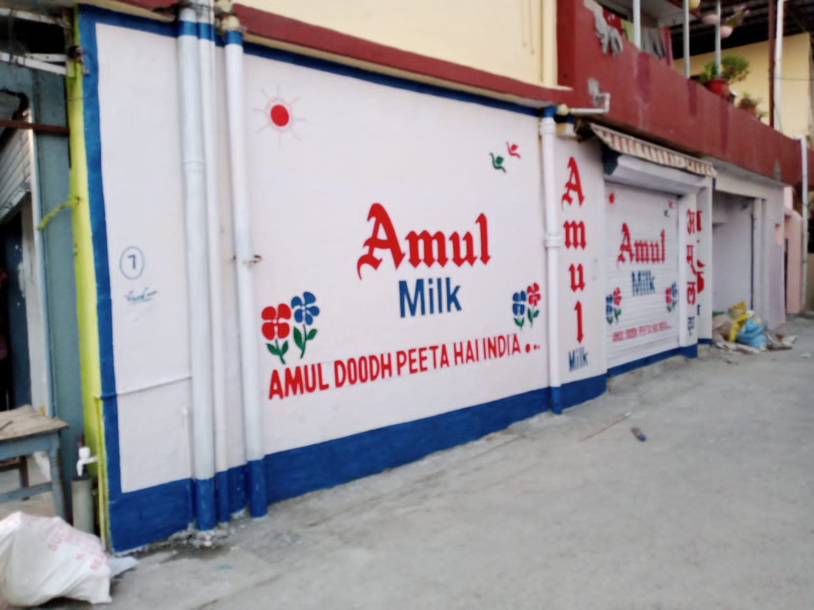 Amul Doodh Retail Wall & Shutter Art